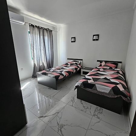 2 Bedroom Apartment In Bugibba St. Paul's Bay Buitenkant foto